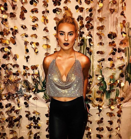 lkw-fahrer onlyfans perfekte kunst galerie