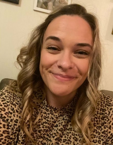 monicar96 erotische heiße fotos