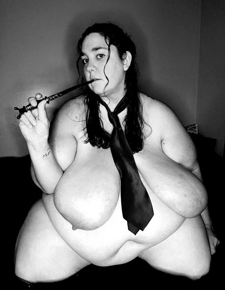 megabrüste onlyfans hübsche top fotos