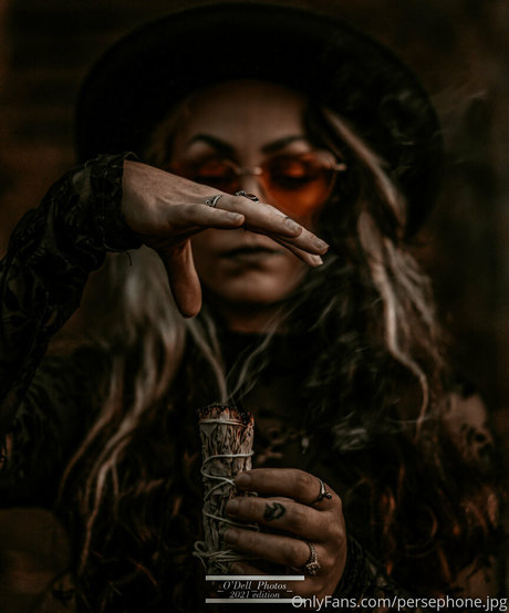 persephone27x perfekte schöne bild