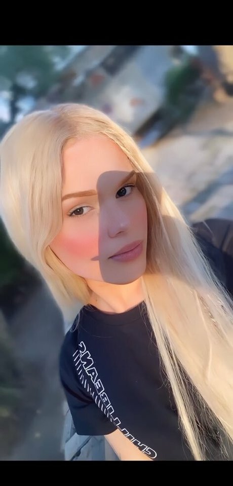 Maia Feel top erotische galerie