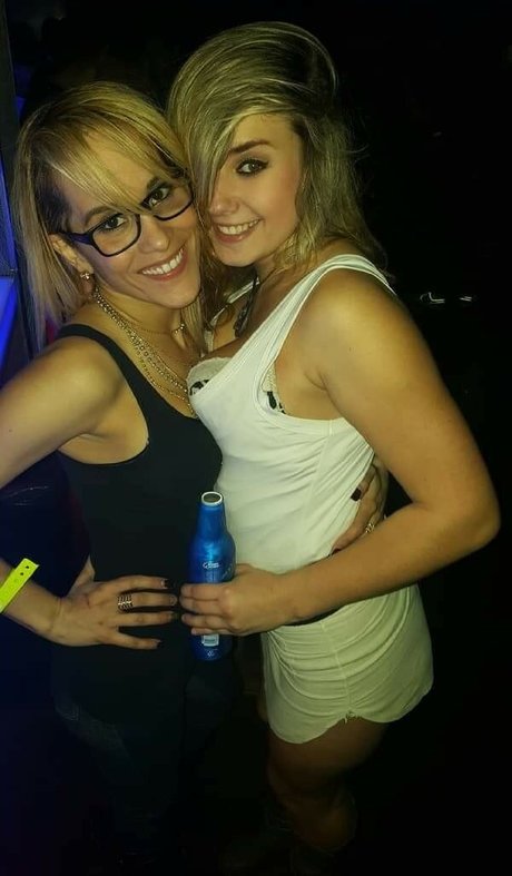 dünne große titten nur fans schöne sexy galerie