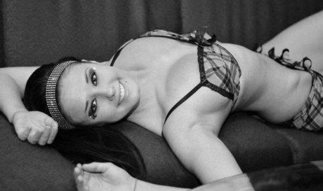 Daria Thibault freie erotische galerien