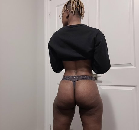 deedeebee96 sexy pornostar bilder