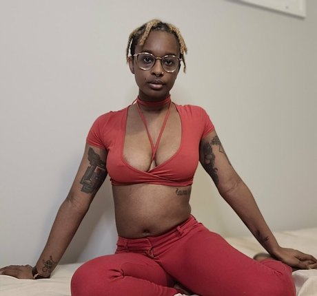 deedeebee96 top foto