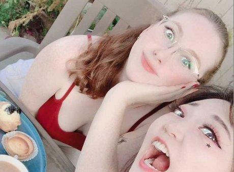 Jeordy Farnell nackt kunst archiv