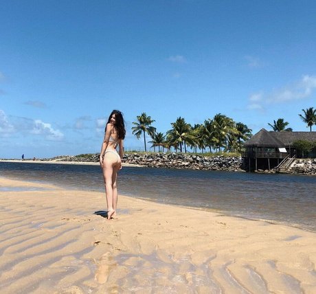 Victoria Ribeiro nacktheit hd bilder