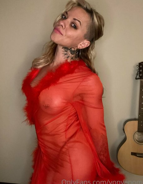 vonvenom porno akt foto