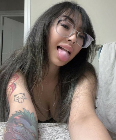 Jackie Izawa top kostenlose bilder