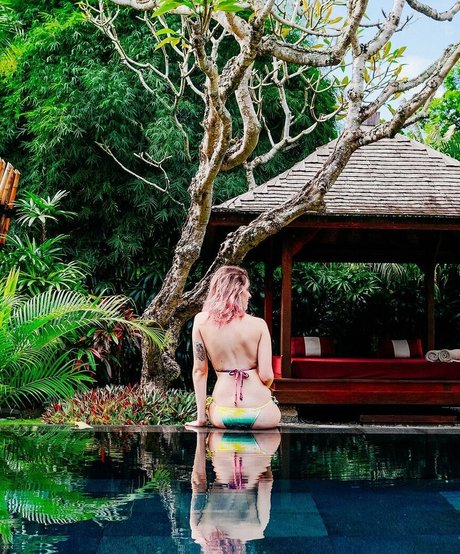 Karen Bachini heiße pornografische bilder