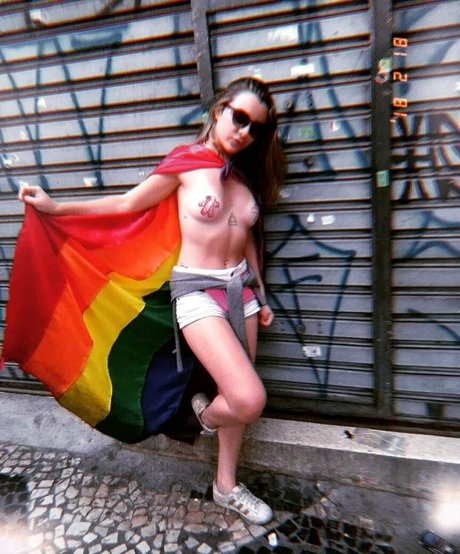 laryfree sexy freie galerien