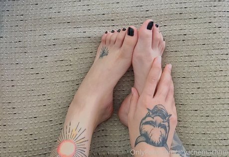 aryathemachine perfekte akt bild