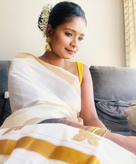 yoga asiatische onlyfans hübsche nacktheit archiv