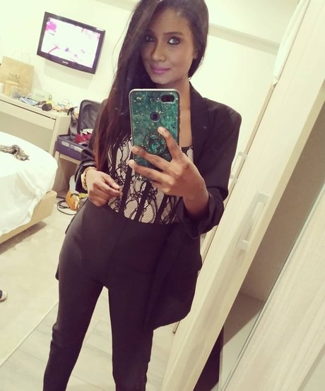 Resha Antony nackt hd galerien