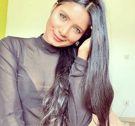 Resha Antony kunst nackte archiv