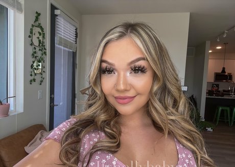 itshollybabyyfree schauspielerin nackten foto