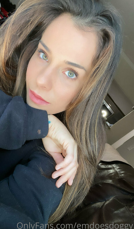 emdoesdoggy schöne porno foto