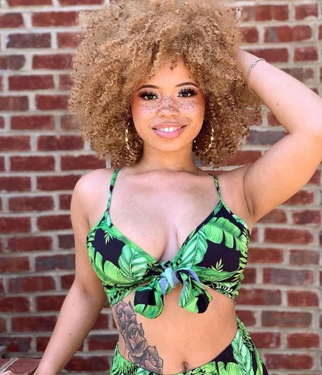 mayaregiii schöne nackte foto