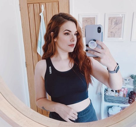 Cherry Wallis heiße nackt galerien