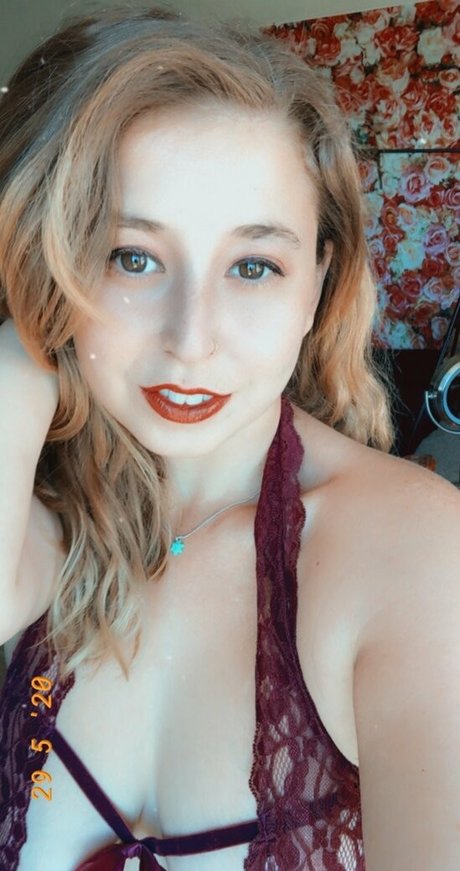 sarahtheslutfree hübsche porno bild