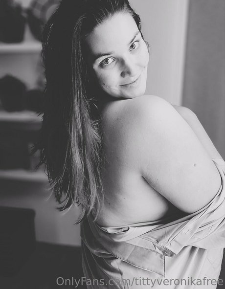 tittyveronikafree erwachsene schöne archiv
