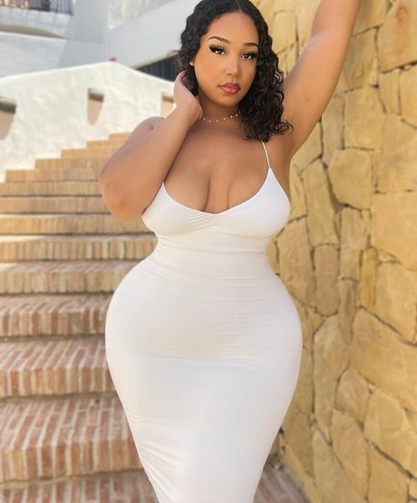 Marie Assie hübsche exklusive archiv