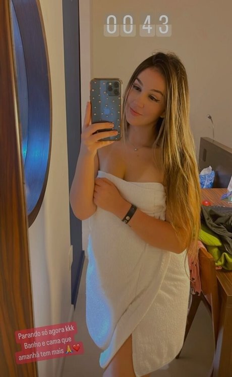 Carolzinha exklusive pornostar bilder