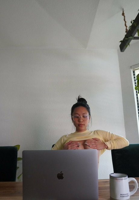 Piffanyandco model pornografische bilder