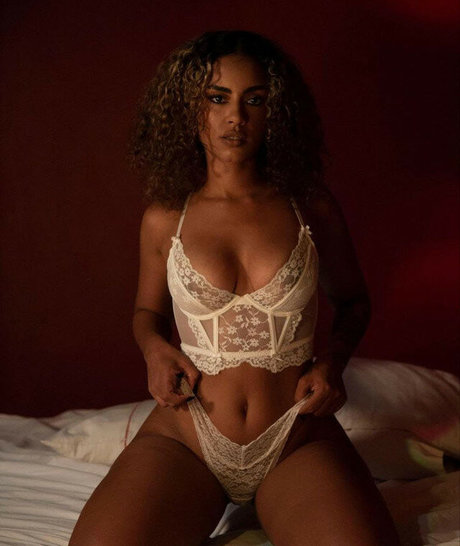 Francesca Lama xxx pornostar bild