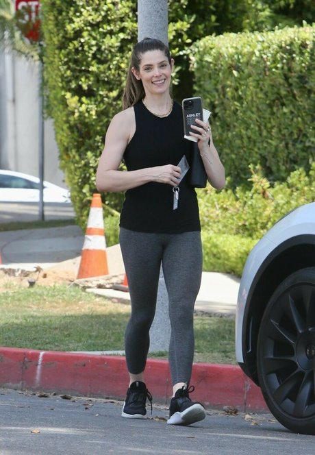 Ashley Greene porno xxx fotos