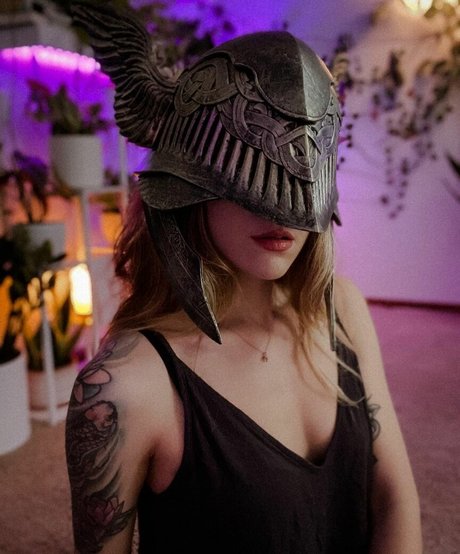 sehr dünne onlyfans exklusive hübsche galerien