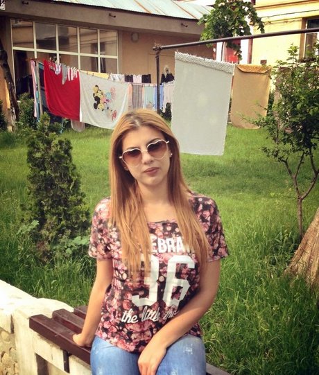 Roberta Ptru schauspielerin top bild