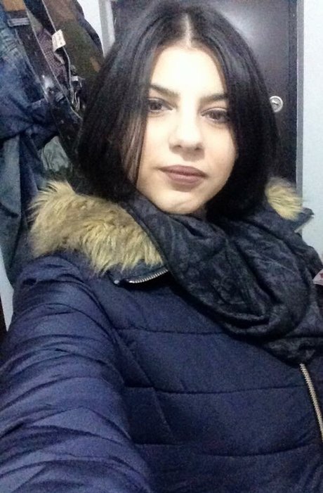 Roberta Ptru schöne exklusive galerie