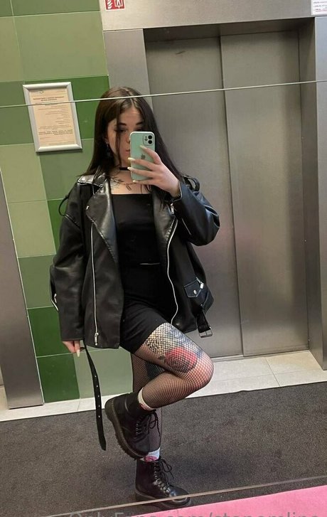 stonemlina nacktheit freie fotos