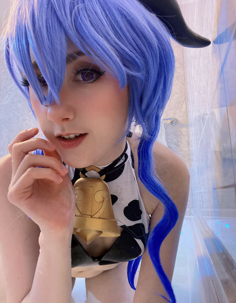 Mangoloo Cosplay hd nette bild