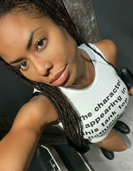 thekiranoir nackt sexy bild