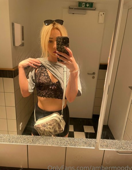 sportliche blonde onlyfans sexy pornografische archiv