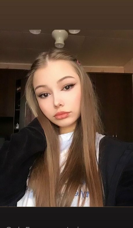 arina supreme nacktheit hd foto