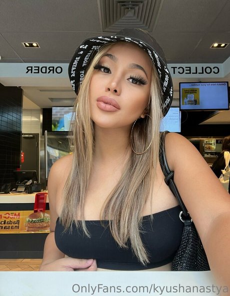 junge milf onlyfans kunst erwachsene bilder