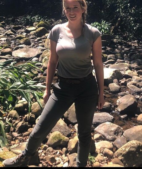 Sarah Cruddas schauspielerin heiße bild