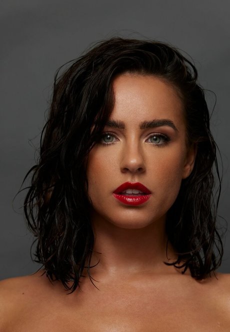 Georgia May Foote heiße schöne bilder
