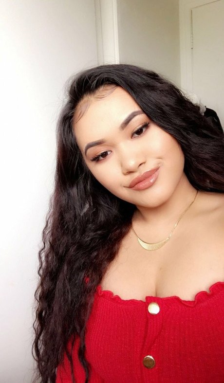 Thotayana exklusive nackte galerien