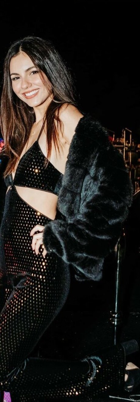 fitnessstudio dusche nur fans kunst nackten galerie