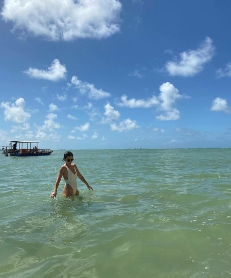 Daphne Bozaski freie sex galerien