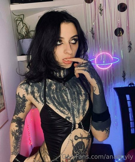 anaonyly nackt hd galerie