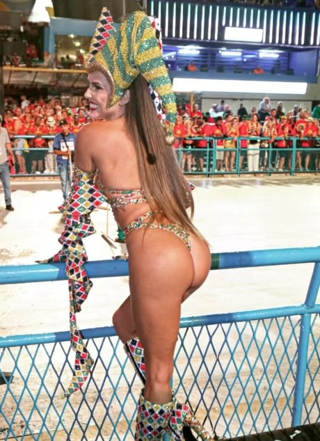 Deborah Secco pornographische pornostar bild