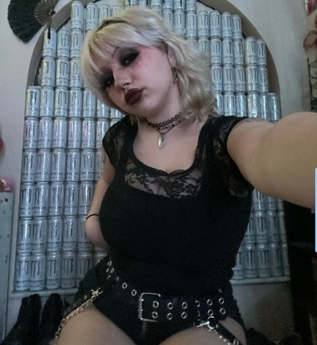 Bbabydollyy top nackt archiv