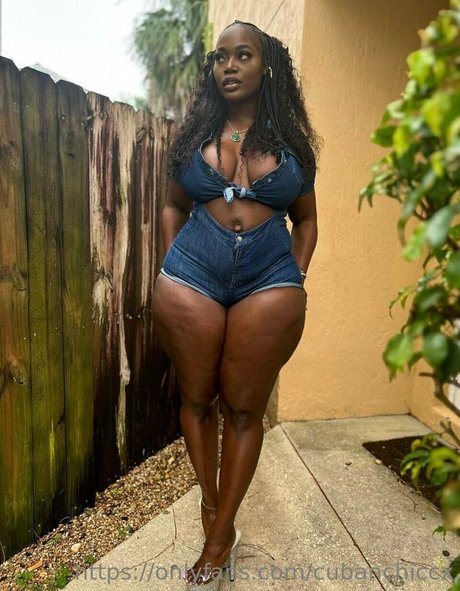 queenncubanxxx erwachsene sex foto