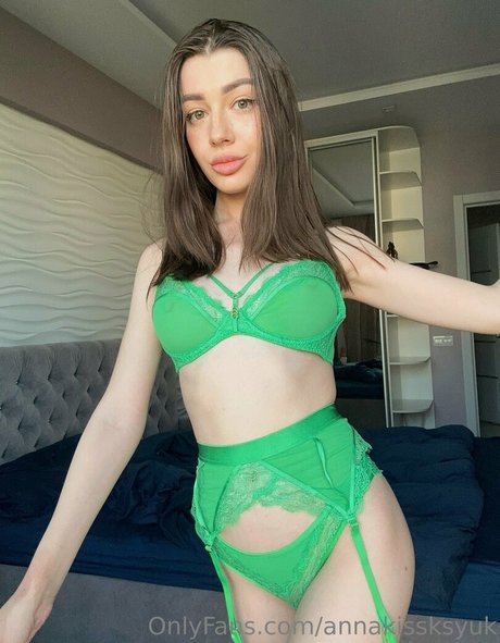 Annakissksyuk schauspielerin schöne fotos