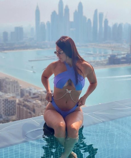 Tenille Dashwood kunst heiße fotos